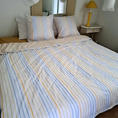 Deux Pieces Avec Terrasse Ensoleille Et Piscine شقة *